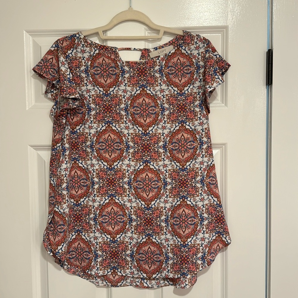 Loft blouse size medium brand new
